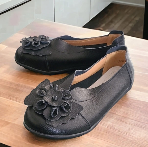EURO HAND STITCHED Black Leather Flats 9.5 10 Floral Bubble Loafers Lagenlook - Picture 7 of 16